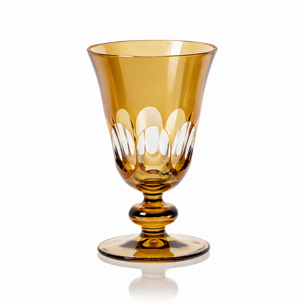 Verre à pied en cristallin taillé Nora