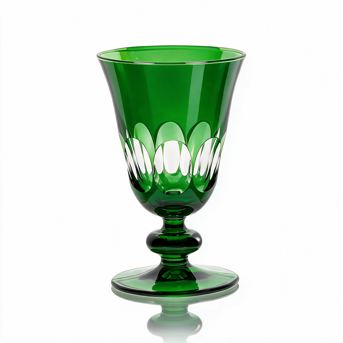 Verre à pied en cristallin taillé Nora