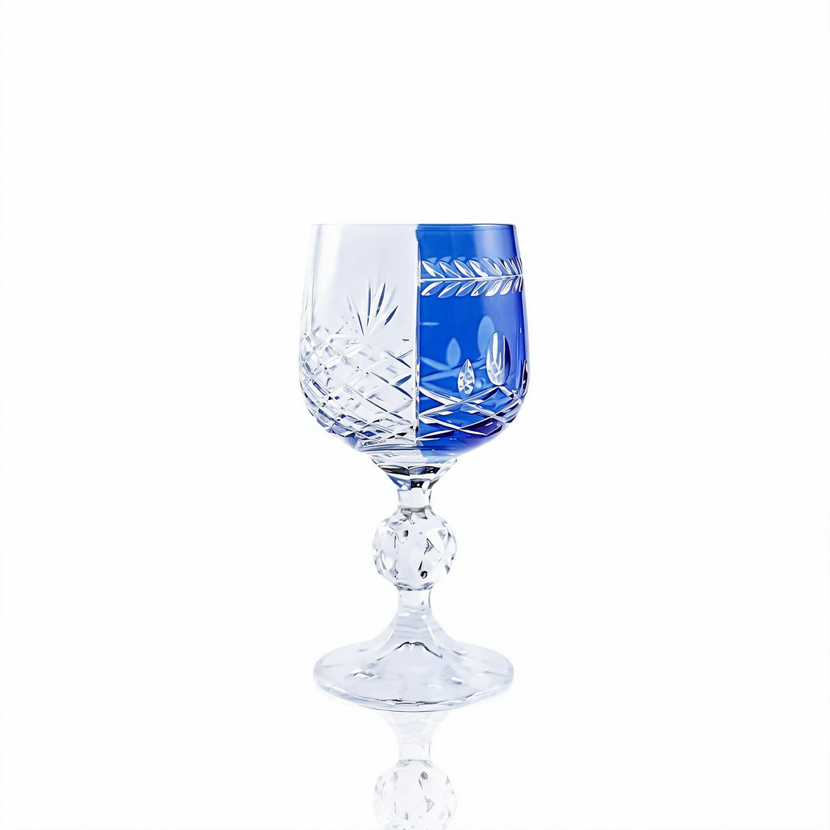 Hybrid-Weinkelch aus geschliffenem Glas