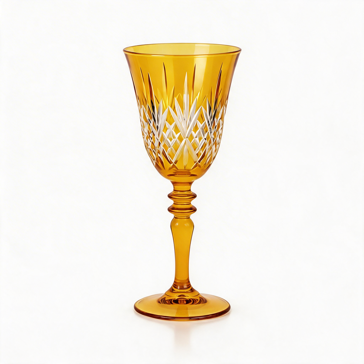 Verre à vin en cristallin taillé Linka