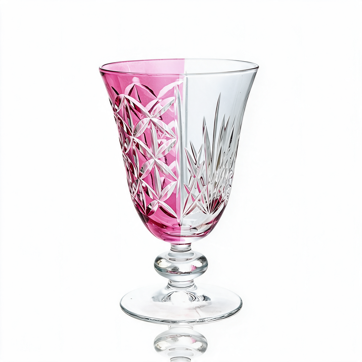 Verre à pied en cristallin taillé Elia Hybrid