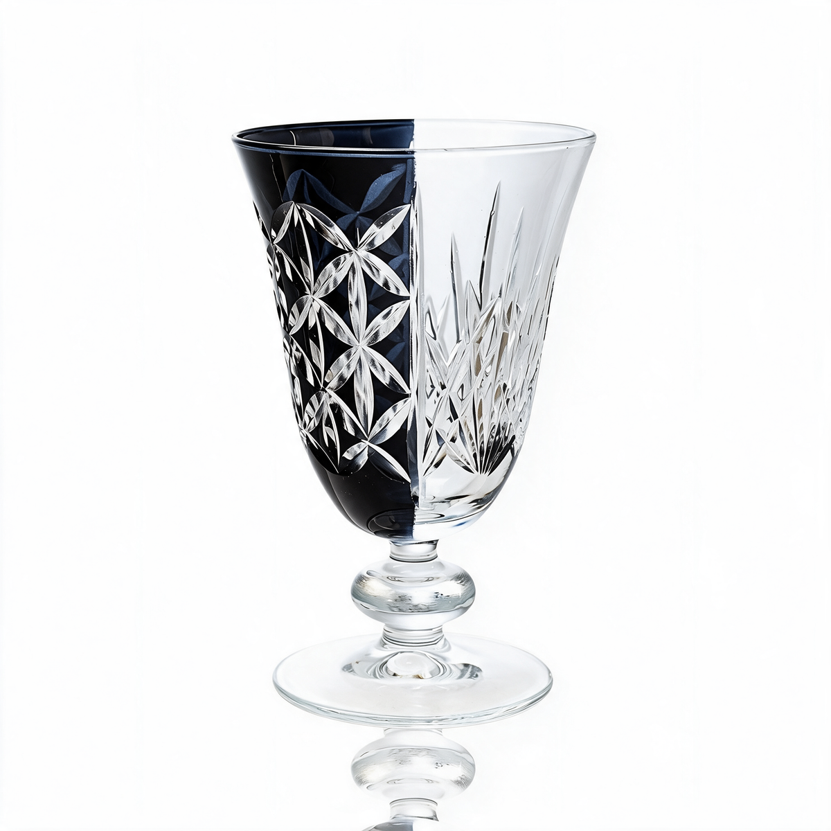 Verre à pied en cristallin taillé Elia Hybrid