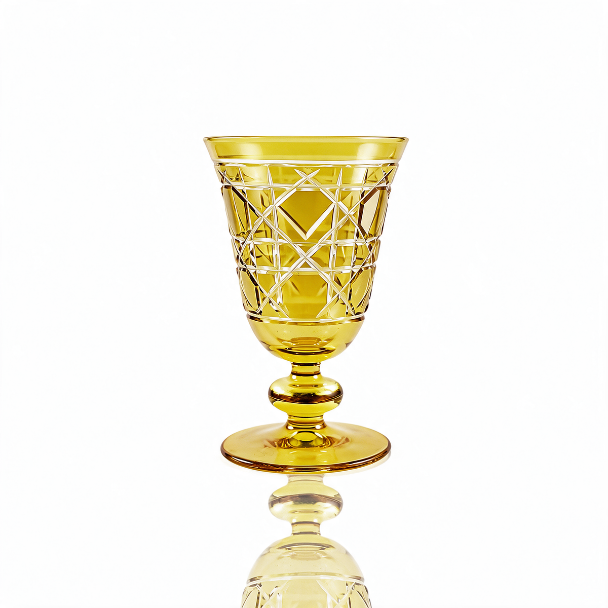Verre à pied en cristallin taillé Gloria