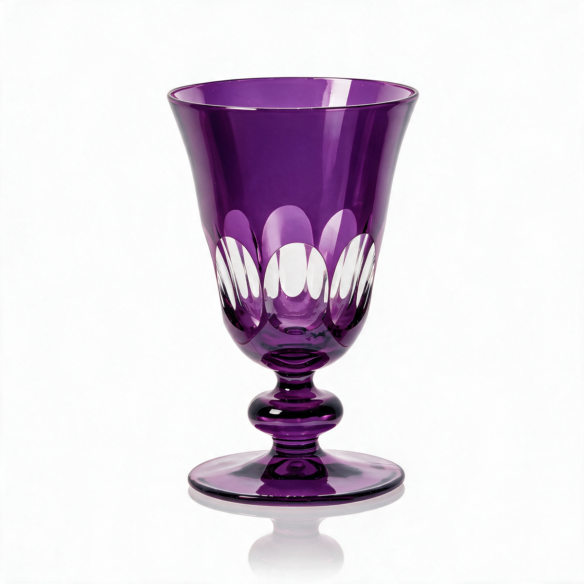 Verre à pied en cristallin taillé Nora