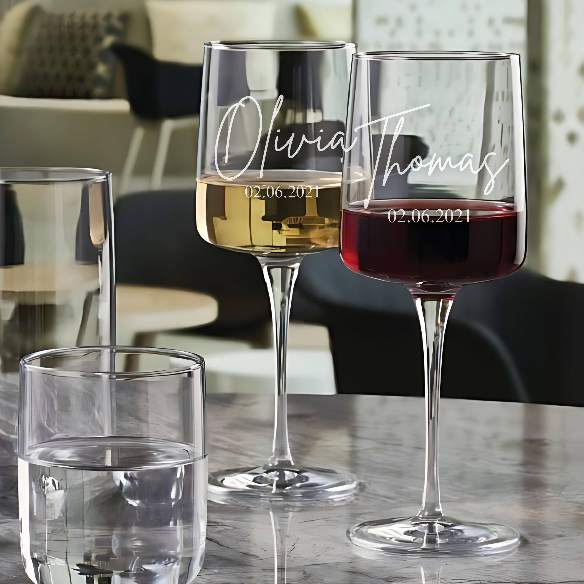 Personalized Wine Glasses - Set of 2 - Margerie Crystal USA